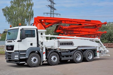 32 Z5 XXT by Liebherr