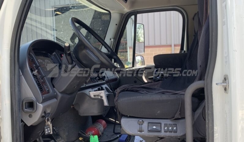 2015 32M 5 SECTION ALLIANCE ON A 2016 FREIGHTLINER full