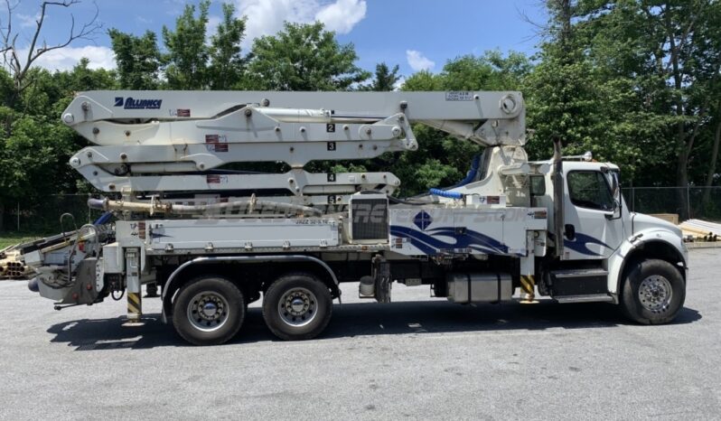 2015 32M 5 SECTION ALLIANCE ON A 2016 FREIGHTLINER full