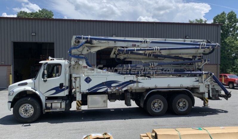 2015 32M 5 SECTION ALLIANCE ON A 2016 FREIGHTLINER full