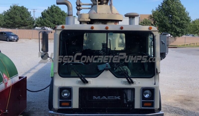 1997 34X SCHWING ON A 1999 MACK full
