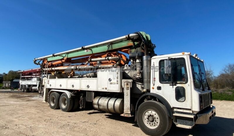 2004 39X SCHWING ON A 2005 MACK full
